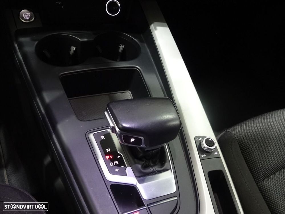 Audi A4 35 TDI S tronic - 28