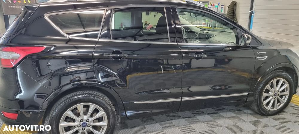 Ford Kuga 2.0 TDCi 4WD Powershift Vignale - 8