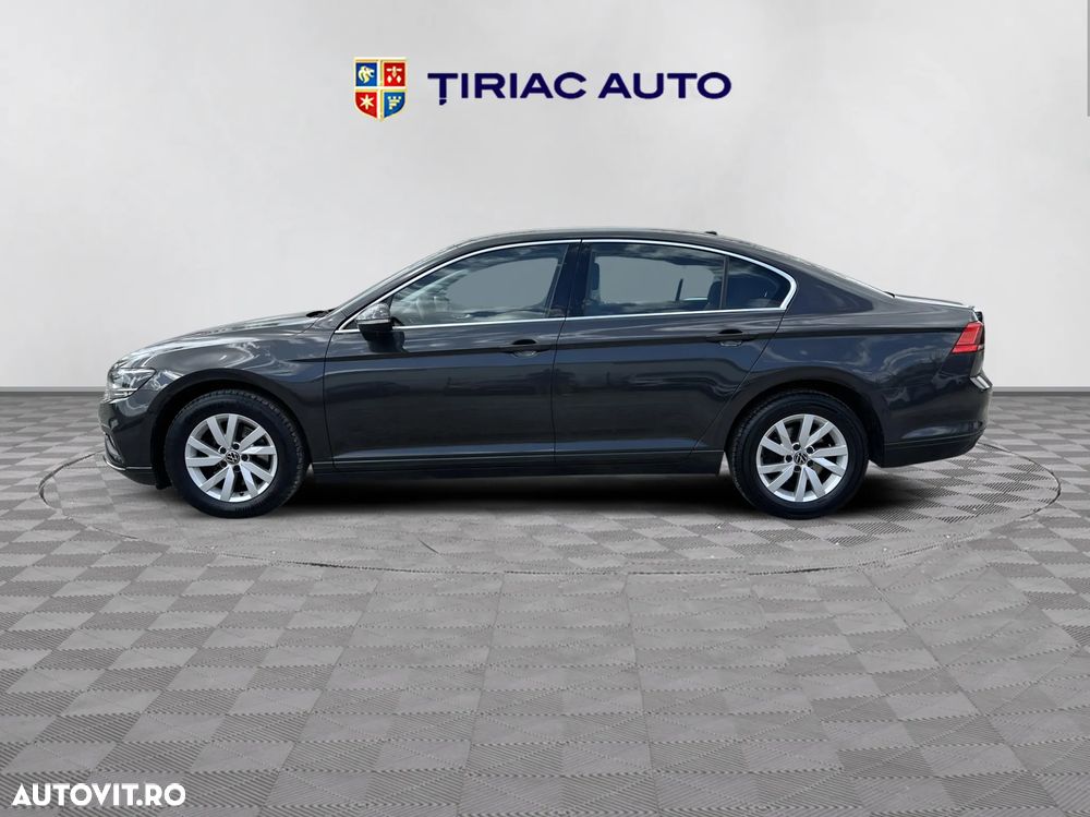 Volkswagen Passat - 2