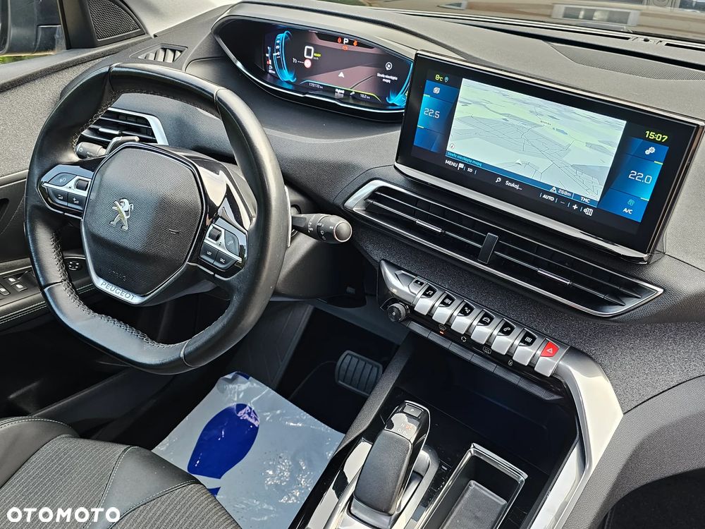 Peugeot 3008 225 e-EAT8 Allure Pack - 25