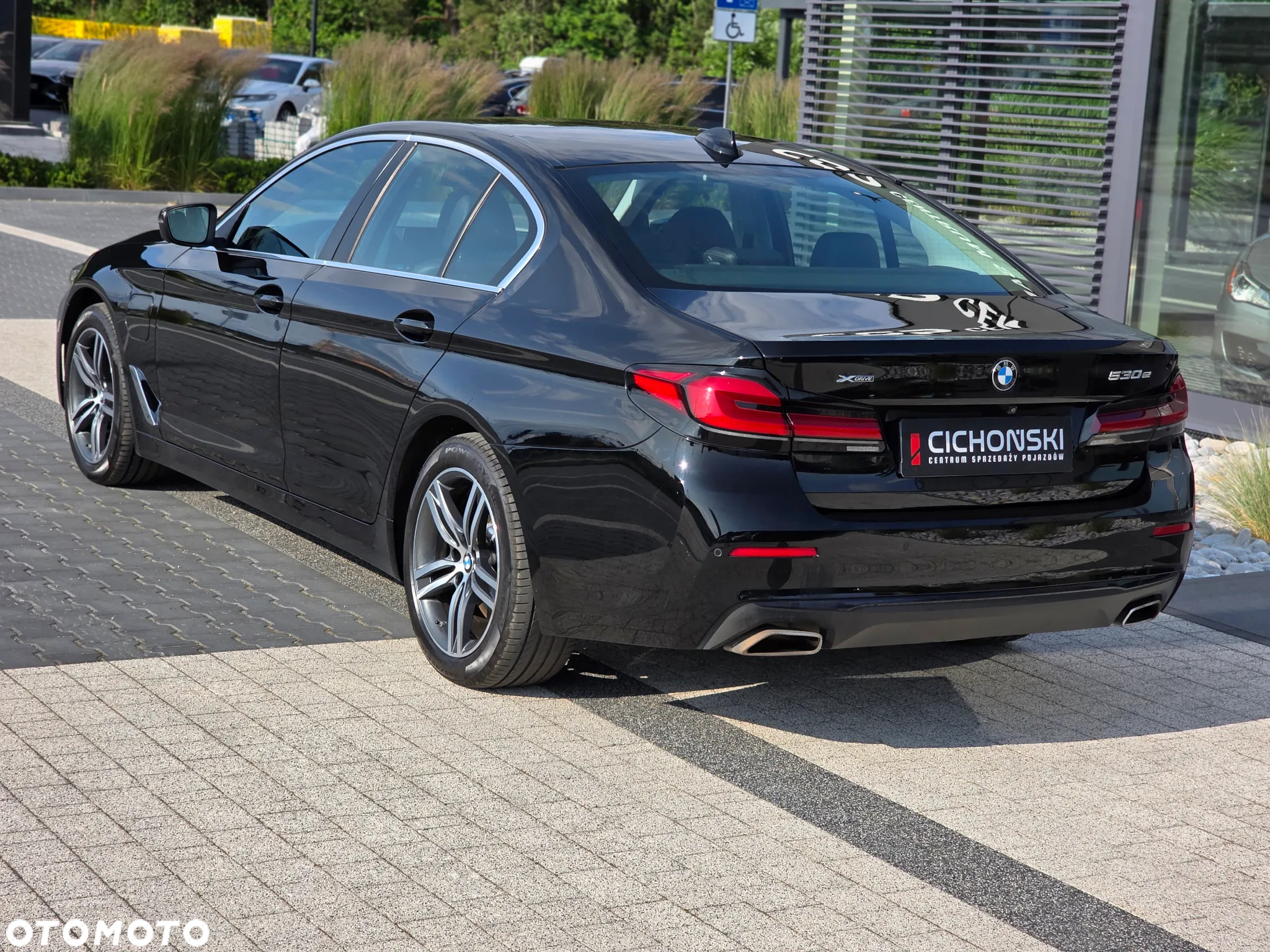 BMW Seria 5 530i xDrive mHEV Luxury Line sport - 28