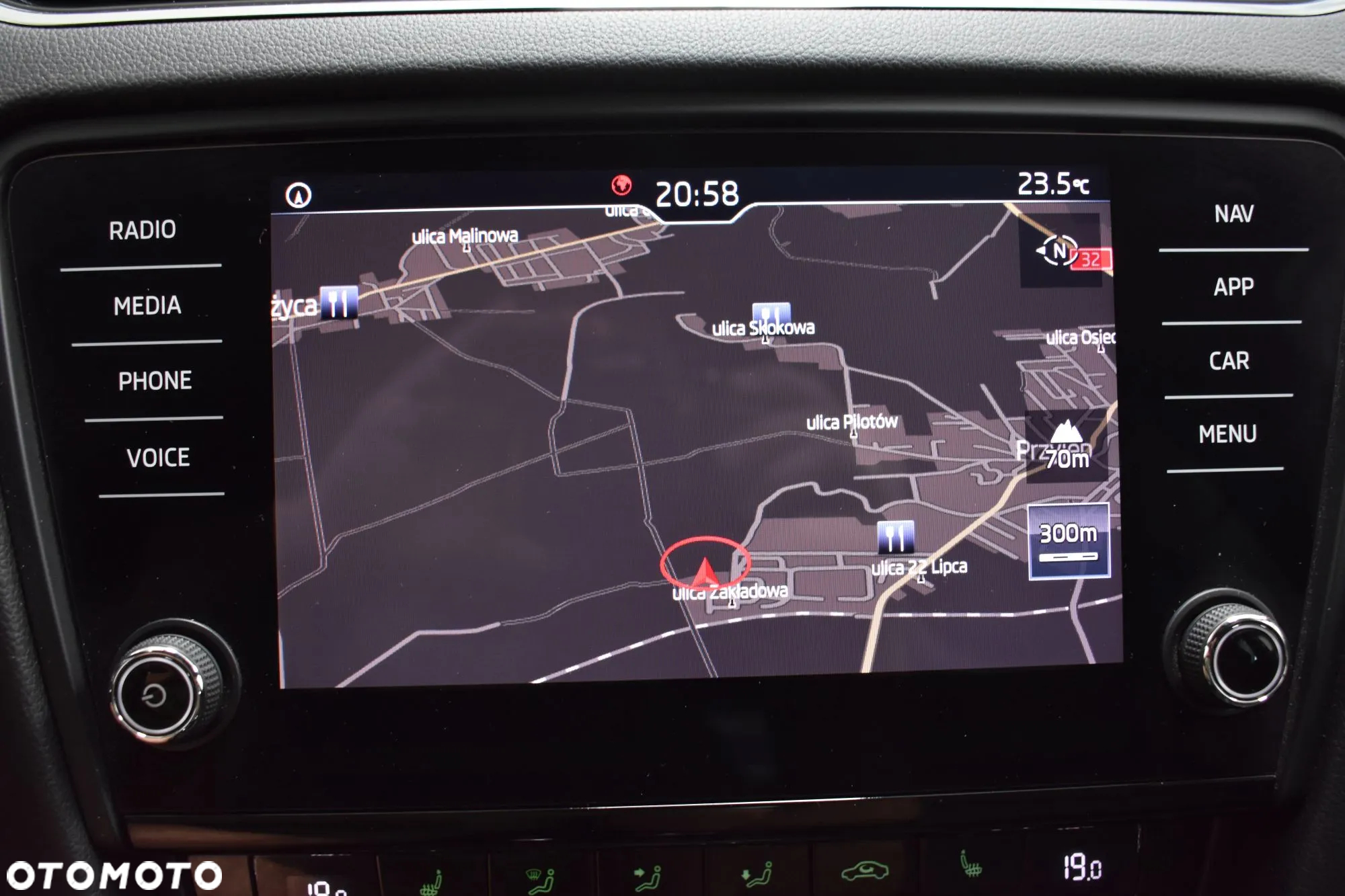 Skoda Octavia Combi 2.0 TSI RS - 33