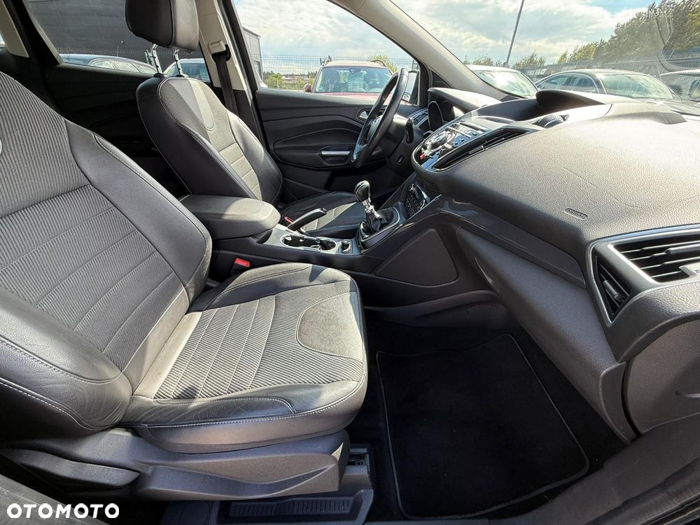 Ford Kuga 1.6 EcoBoost 2x4 Trend - 26