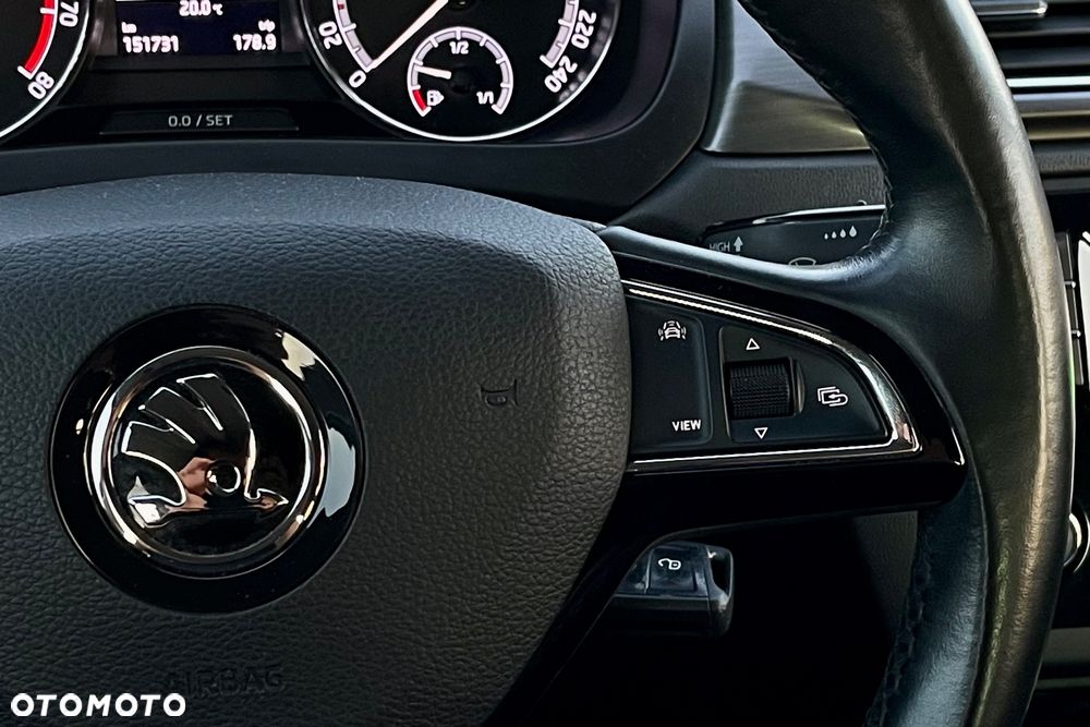 Skoda RAPID Spb 1.0 TSI Style - 16