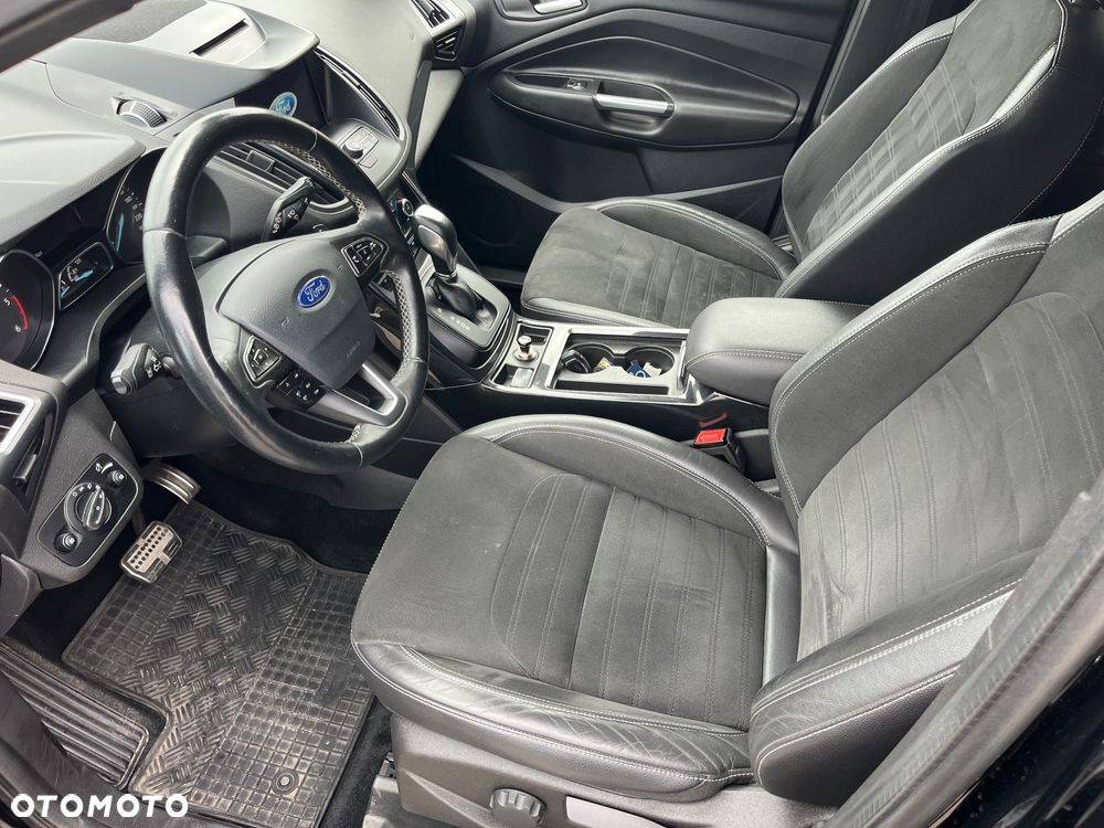 Ford Kuga 2.0 TDCi AWD ST-Line - 12