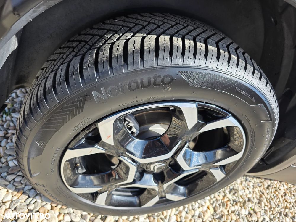 Citroën C5 Aircross 1.6 PHEV FWD 225 EAT8 Shine - 29