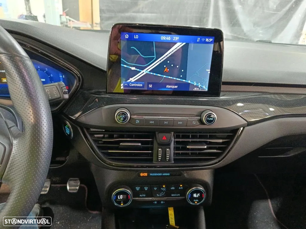 Ford Focus 1.0 EcoBoost MHEV ST-Line X - 9