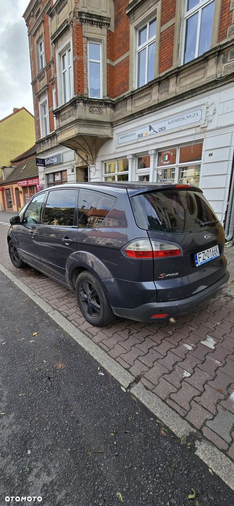Ford S-Max - 7