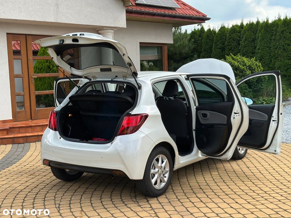 Toyota Yaris - 33