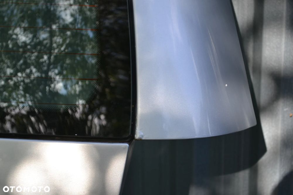 VW BORA GOLF IV KOMBI KLAPA BAGAŻNIKA Z SZYBĄ LA7W POMORSKIE - 4