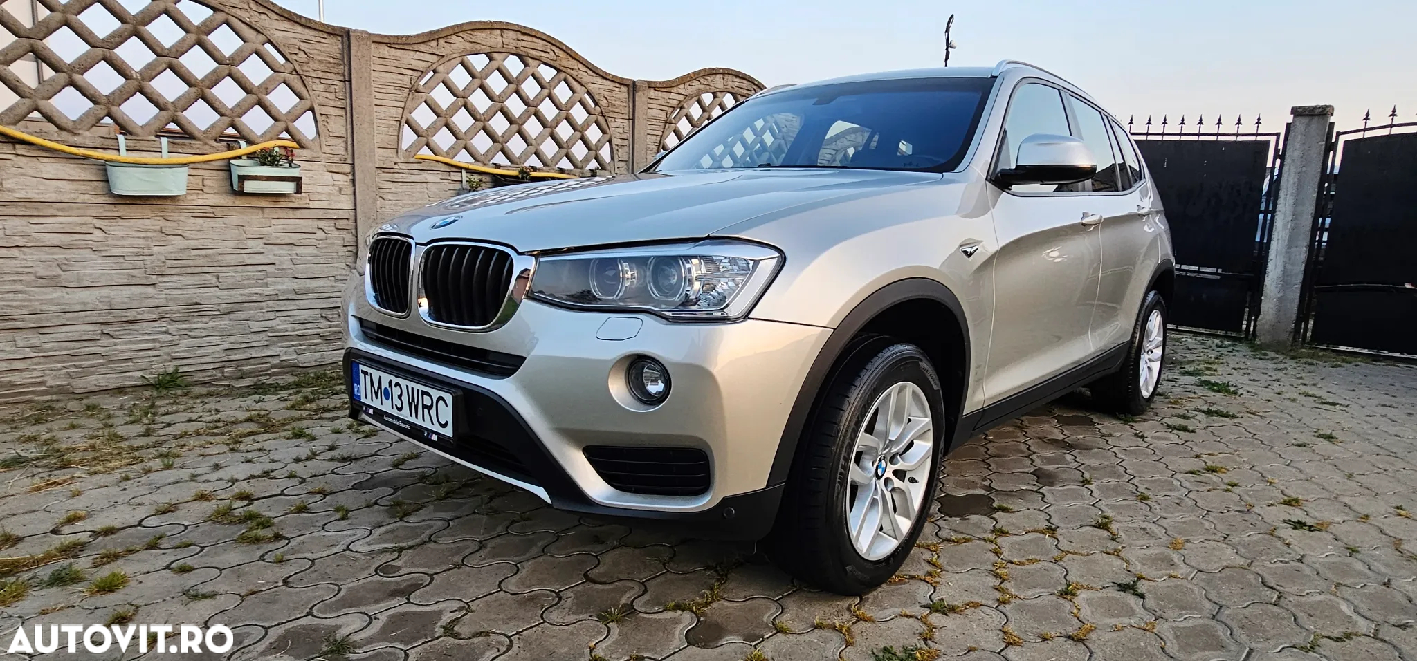 BMW X3 sDrive18d Luxury Line - 12