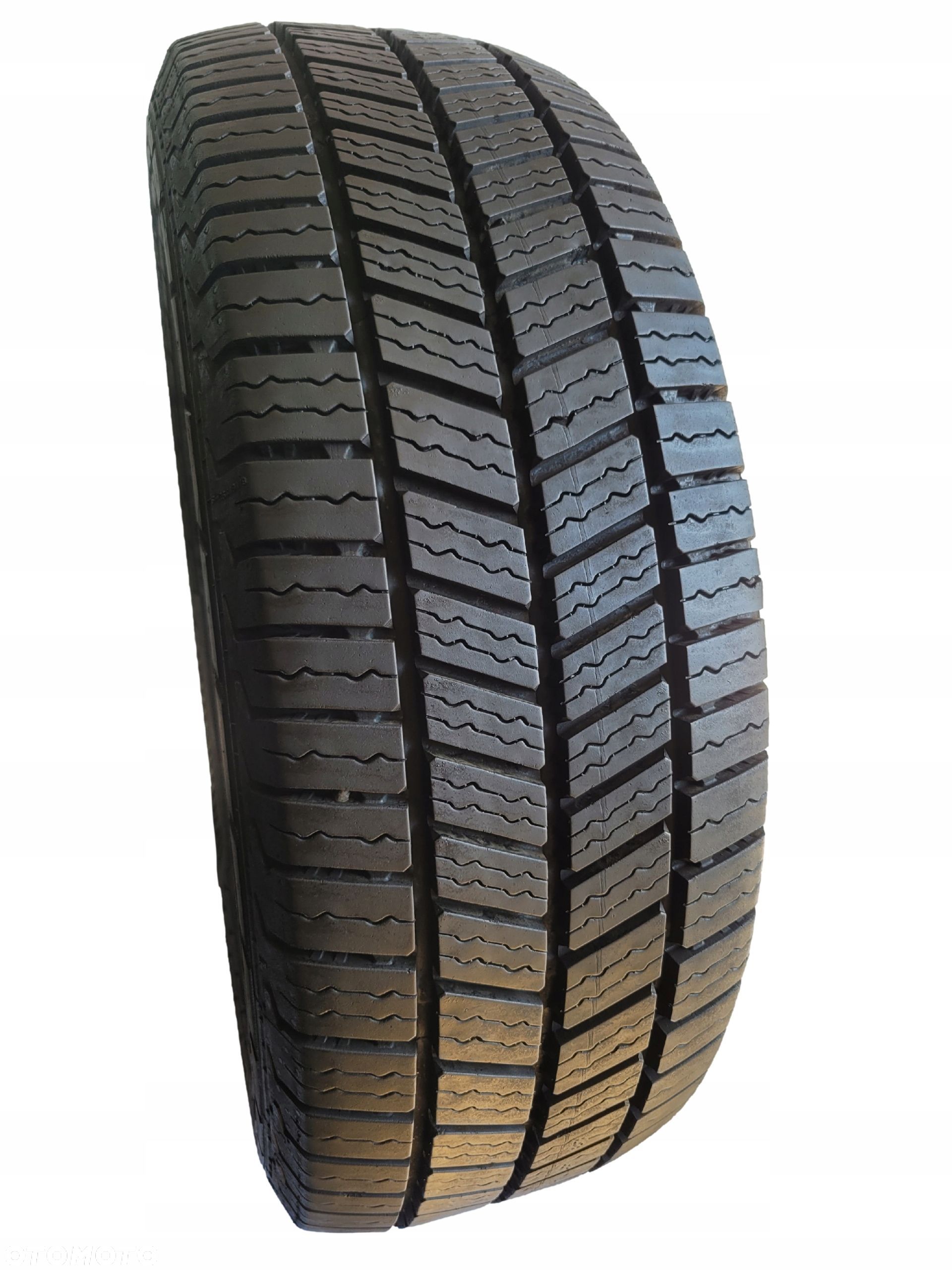 Continental vancontact a/s ultra 215/65 R16C 109/107T 9,5mm 2022 - 1