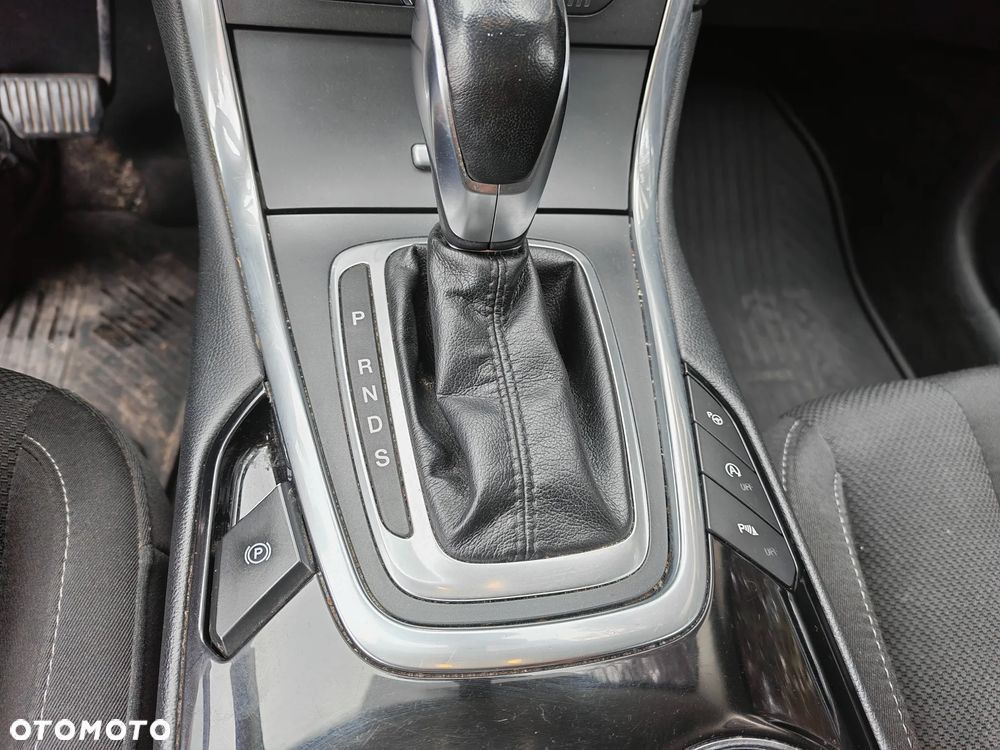 Ford S-Max 2.0 TDCi Titanium PowerShift - 19
