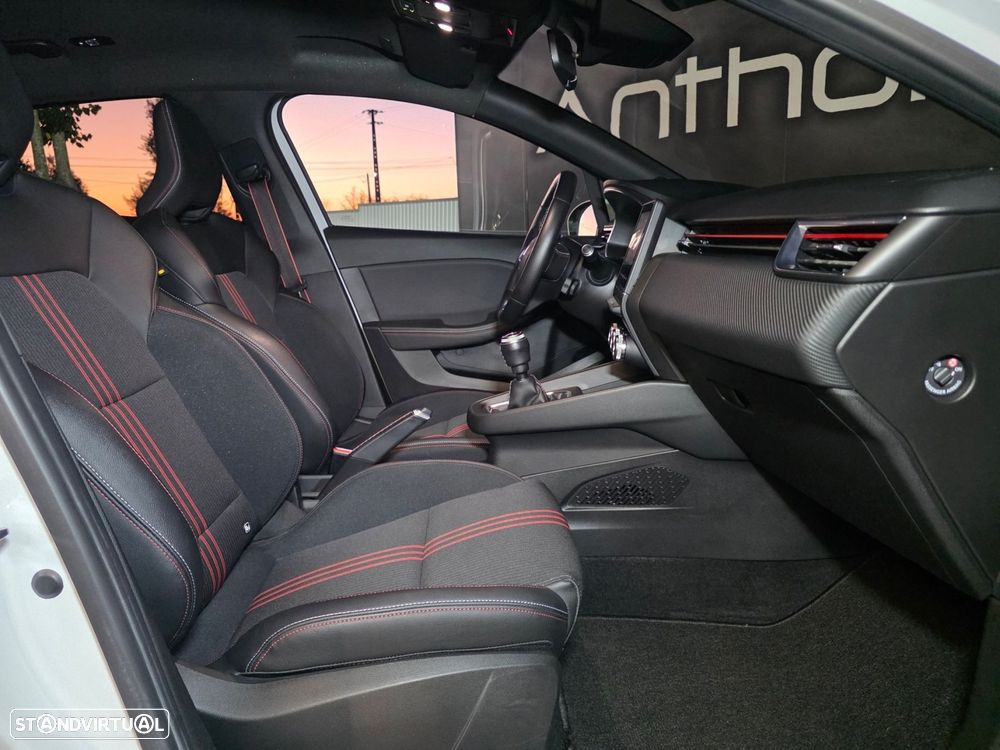 Renault Clio 1.0 TCe RS Line - 4