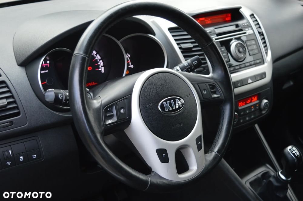 Kia Venga 1.4 CVVT Titanium Collection - 23