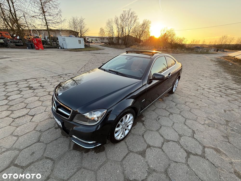 Mercedes-Benz Klasa C 250 (BlueEFFICIENCY) 7G-TRONIC - 25