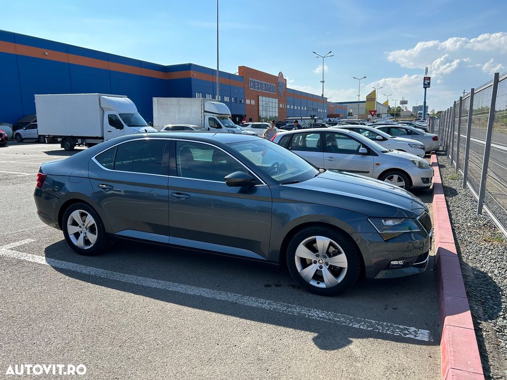 Skoda Superb 2.0 TDI DSG Ambition - 15