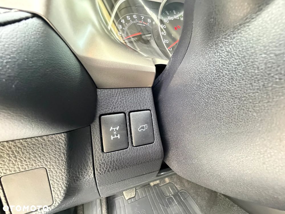 Toyota RAV4 2.0 Premium EU6 - 17