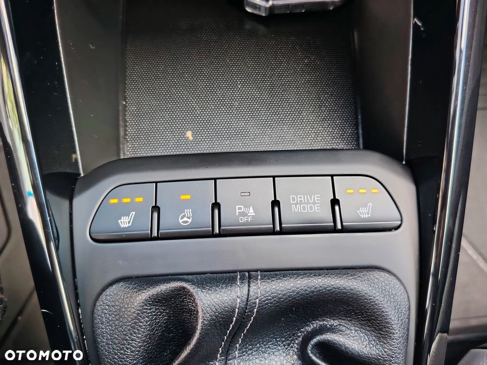 Kia Stonic 1.0 T-GDI MHEV L Business Line - 24