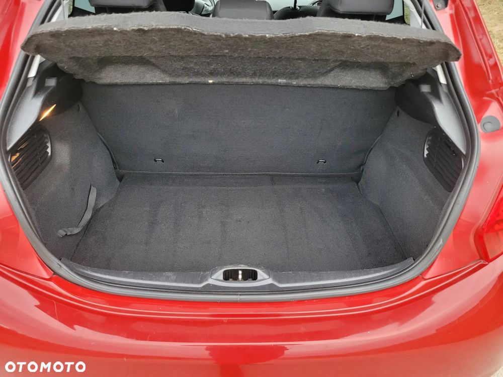 Peugeot 208 1.2 PureTech Active - 11