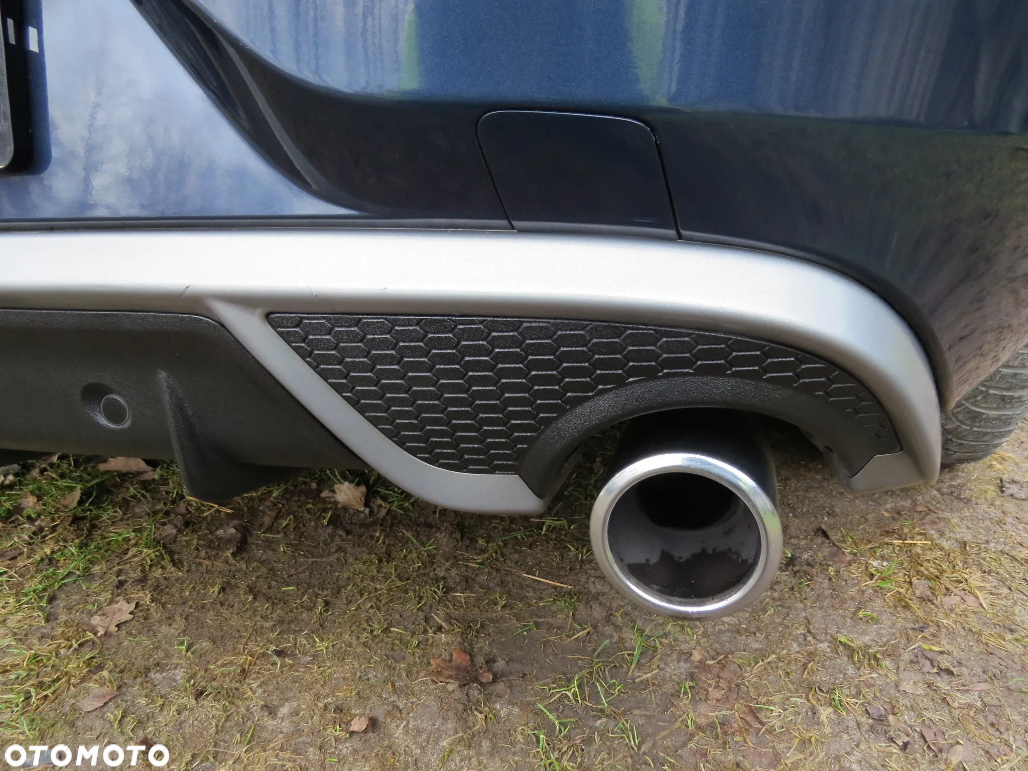 ZDERZAK TYŁ TYLNY R-DESIGN PDC CZUJNIKI 498-46 VOLVO V40 II - 7