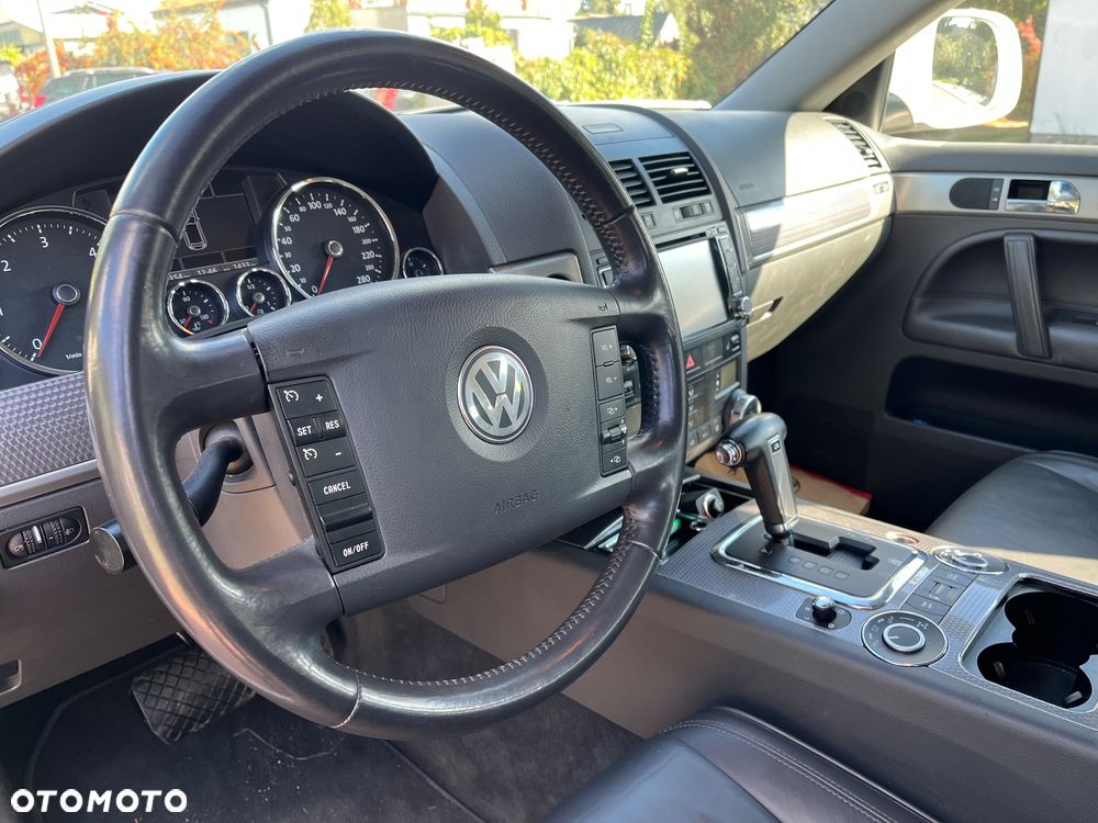 Volkswagen Touareg 3.0 V6 TDI DPF Automatik Individual - 10