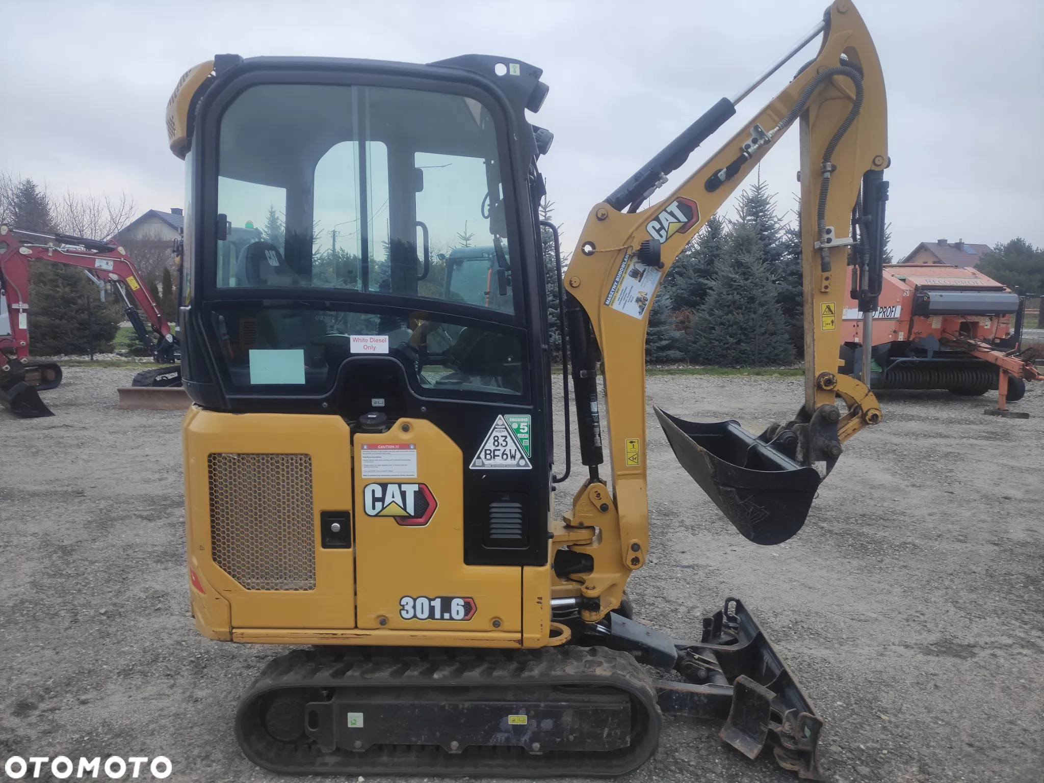 Caterpillar 301.6  2022r 302.7 cr - 4