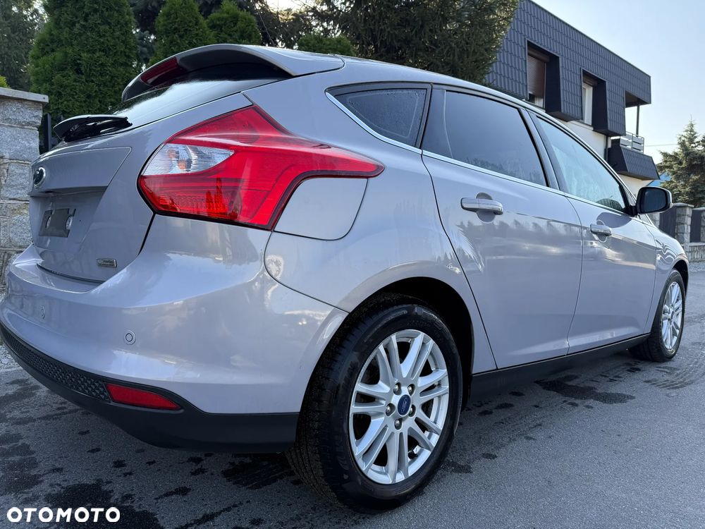 Ford Focus 1.0 EcoBoost Hybrid TITANIUM - 10
