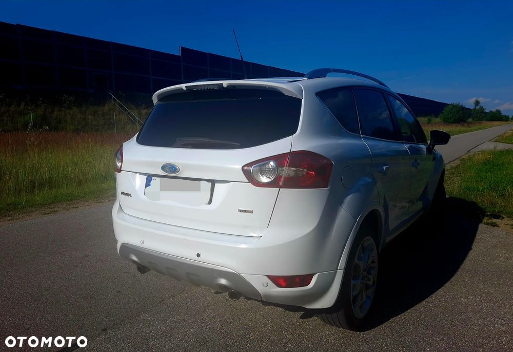 Ford Kuga 2.0 TDCi 4x4 Titanium - 11
