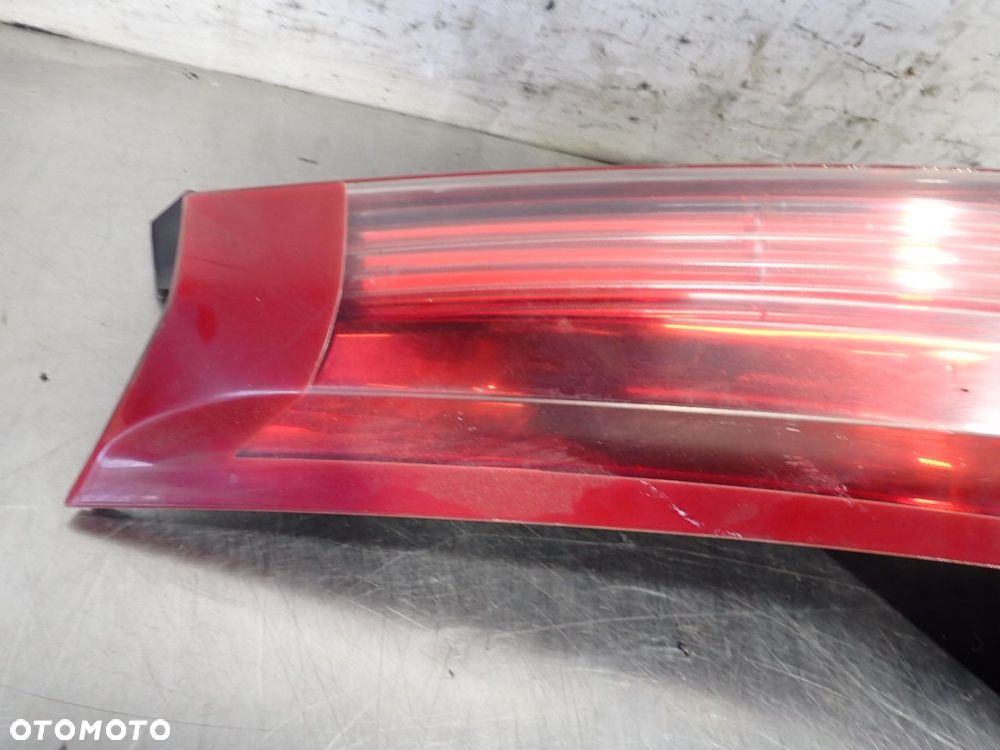 LAMPA LEWA TYLNA CITROEN C4 PICASSO LIFT 1.6HDI - 4