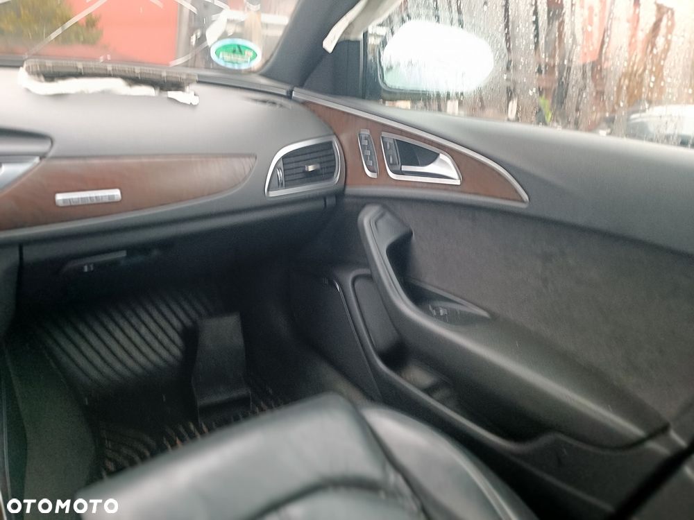 Audi A6 Avant 3.0 TDI quattro S tronic - 10