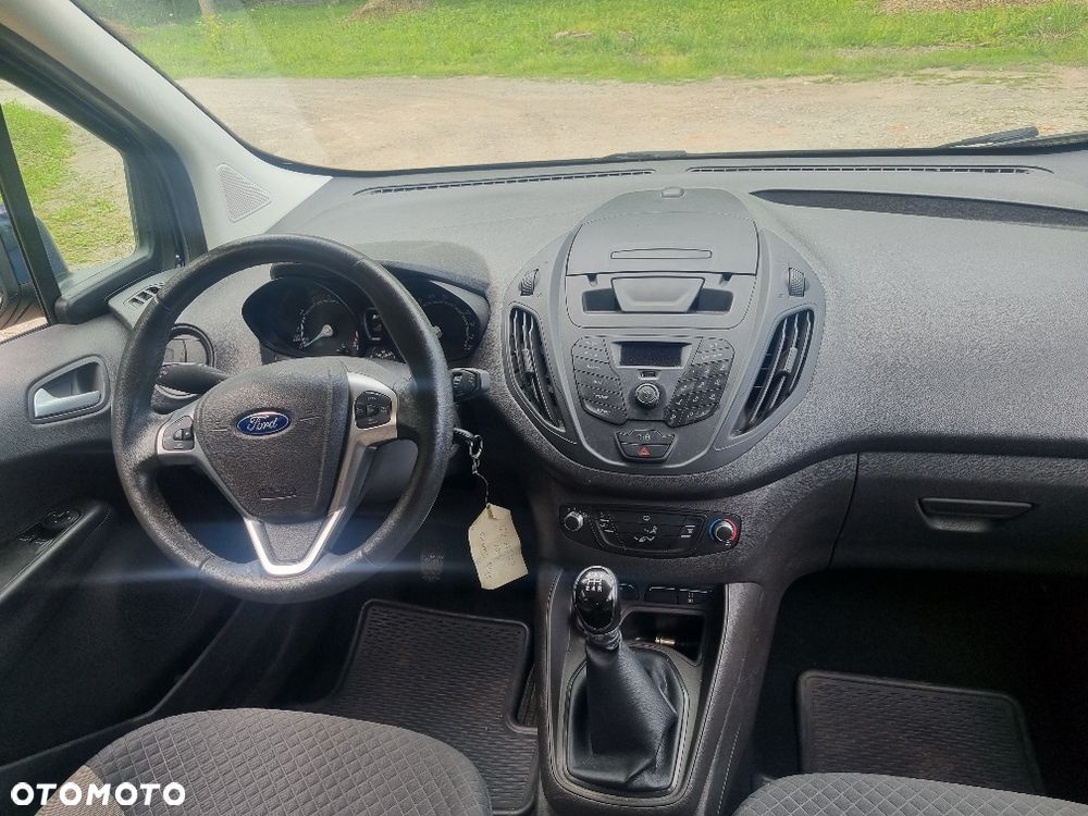Ford Tourneo Courier 1.0 EcoBoost Titanium - 8