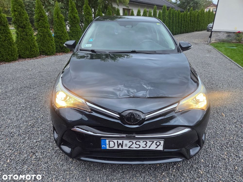 Toyota Avensis 2.0 Premium MS - 10