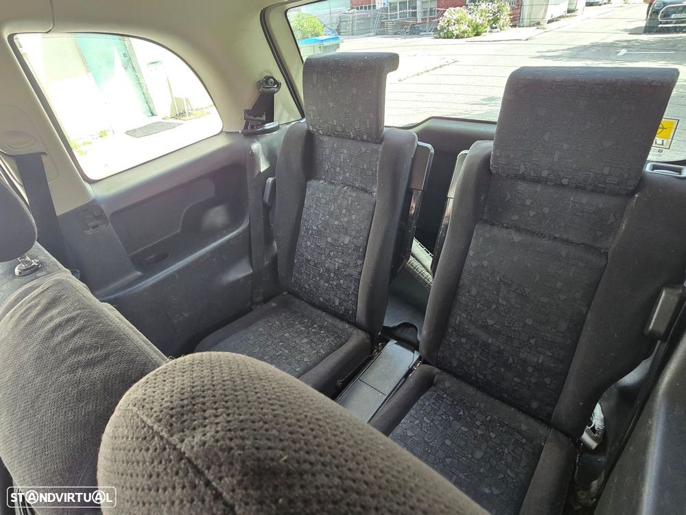 Opel Zafira 1.6 16V Elegance - 12