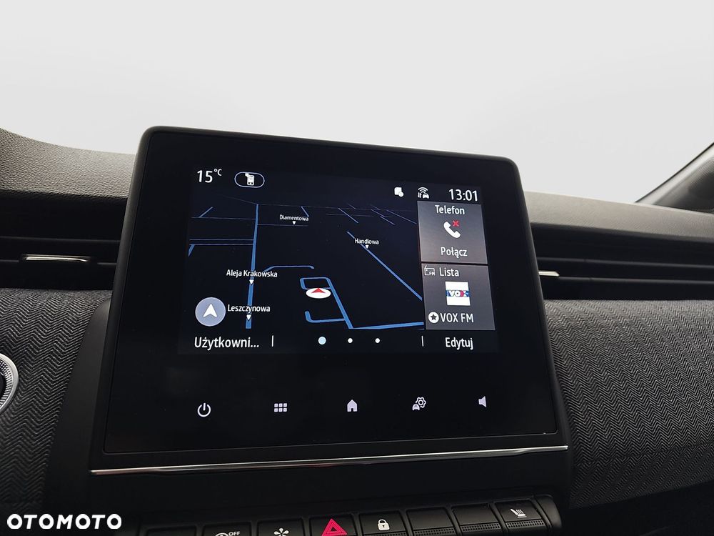 Renault Clio 1.0 TCe Techno - 19