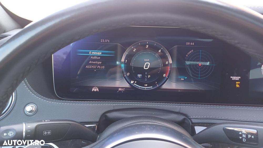 Mercedes-Benz S - 12