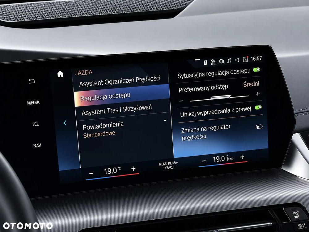 BMW Seria 2 218i Luxury Line - 24