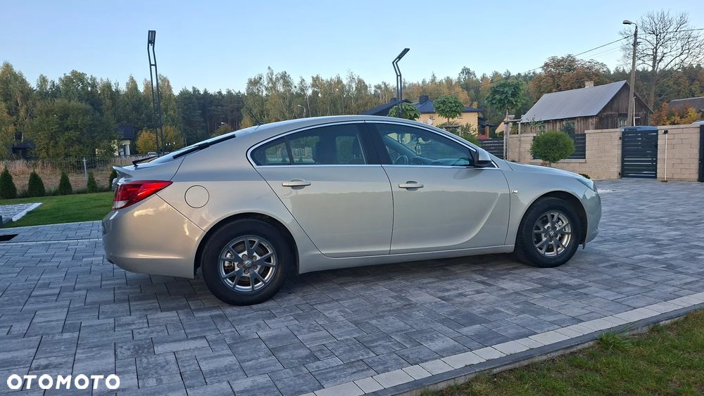 Opel Insignia - 16