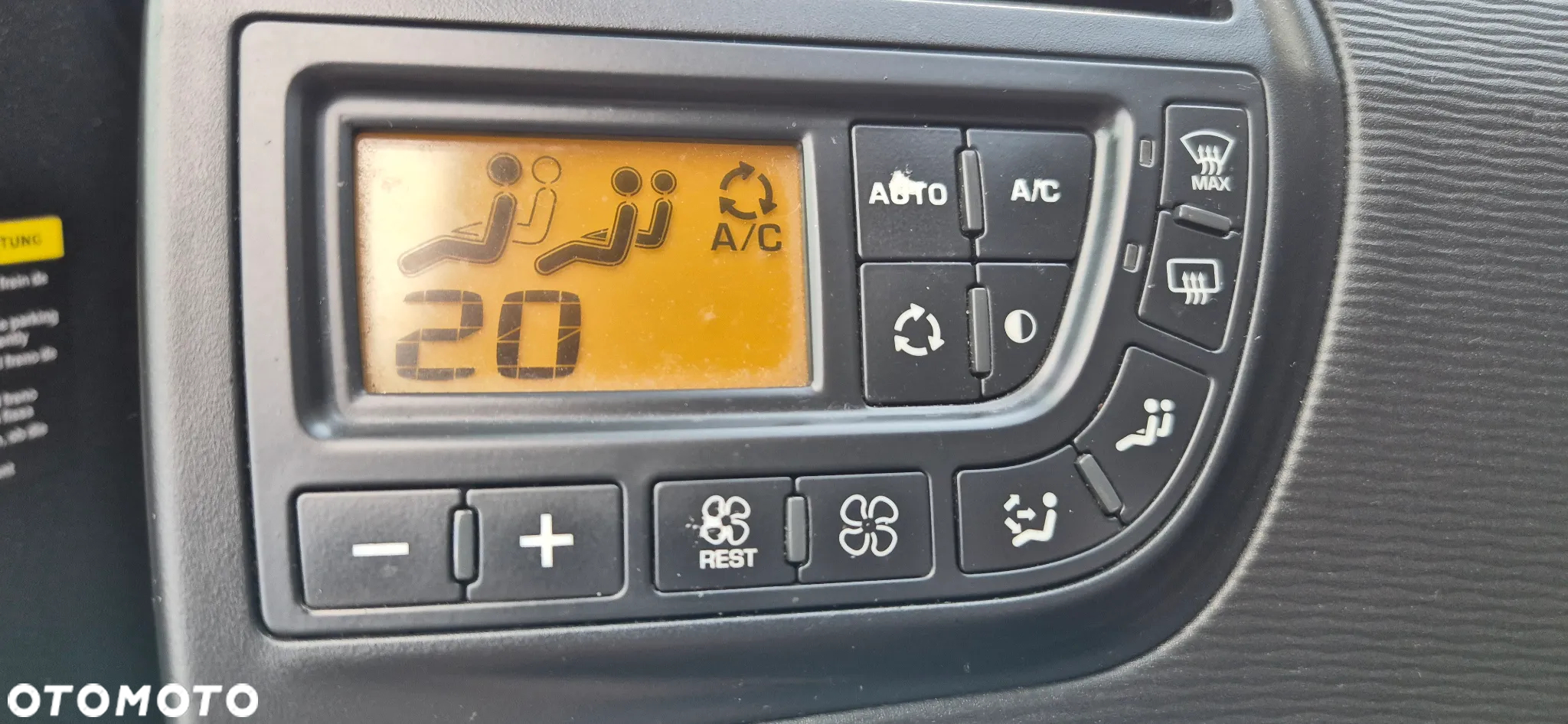 Citroën C4 Picasso 1.6 HDi Equilibre Navi Pack MCP - 27