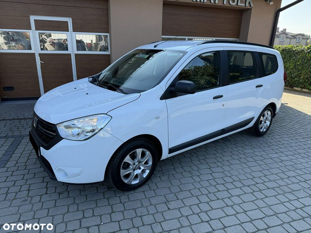 Dacia Lodgy SCe 100 Essential - 12