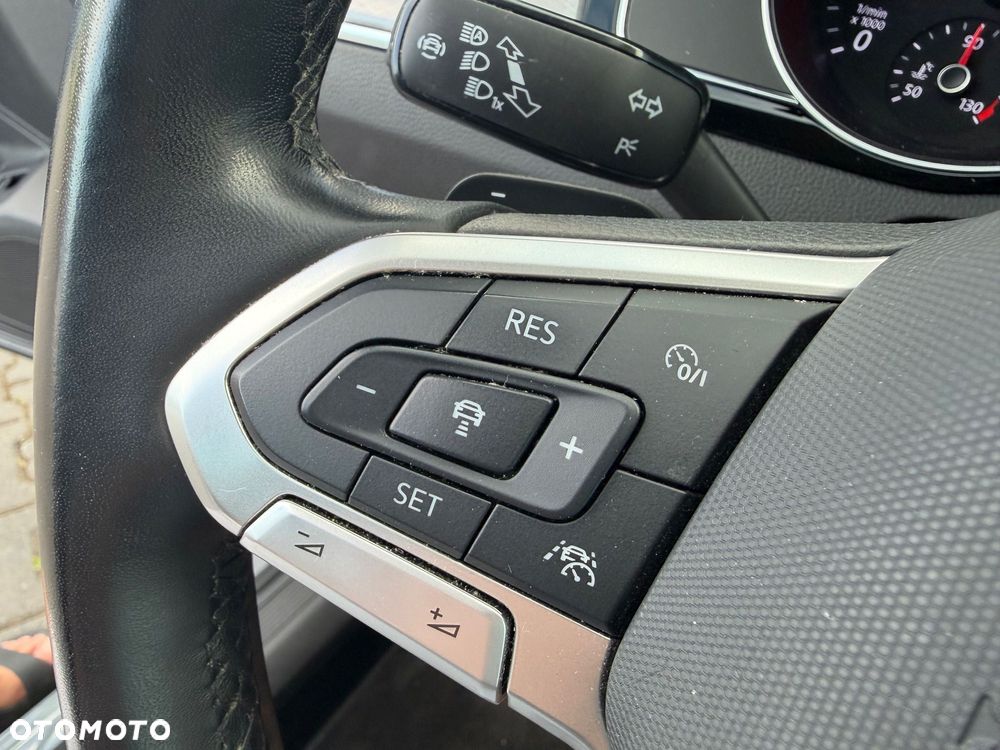 Volkswagen Passat 2.0 TDI BMT Trendline DSG7 - 28