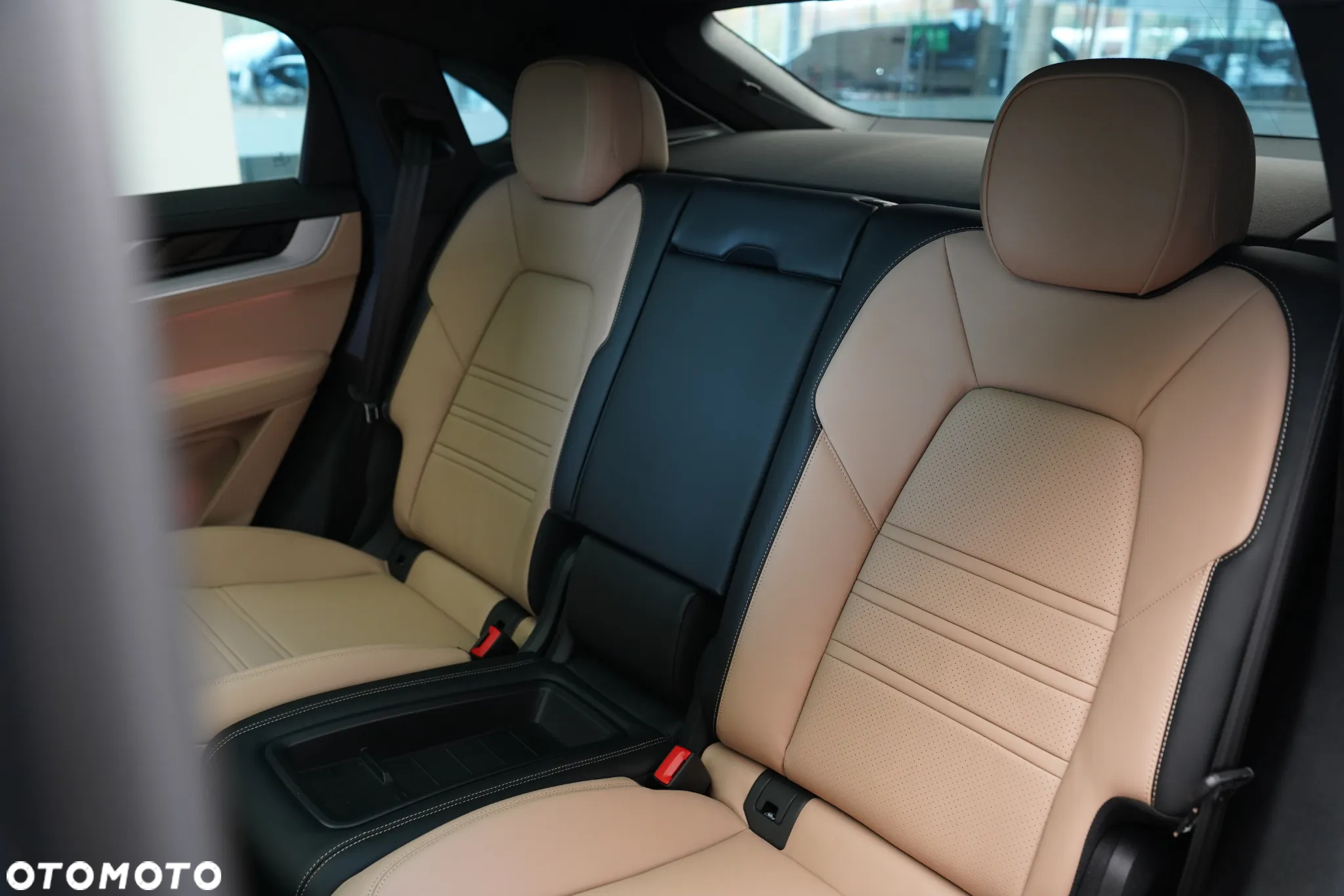 Porsche Cayenne Coupe S - 12