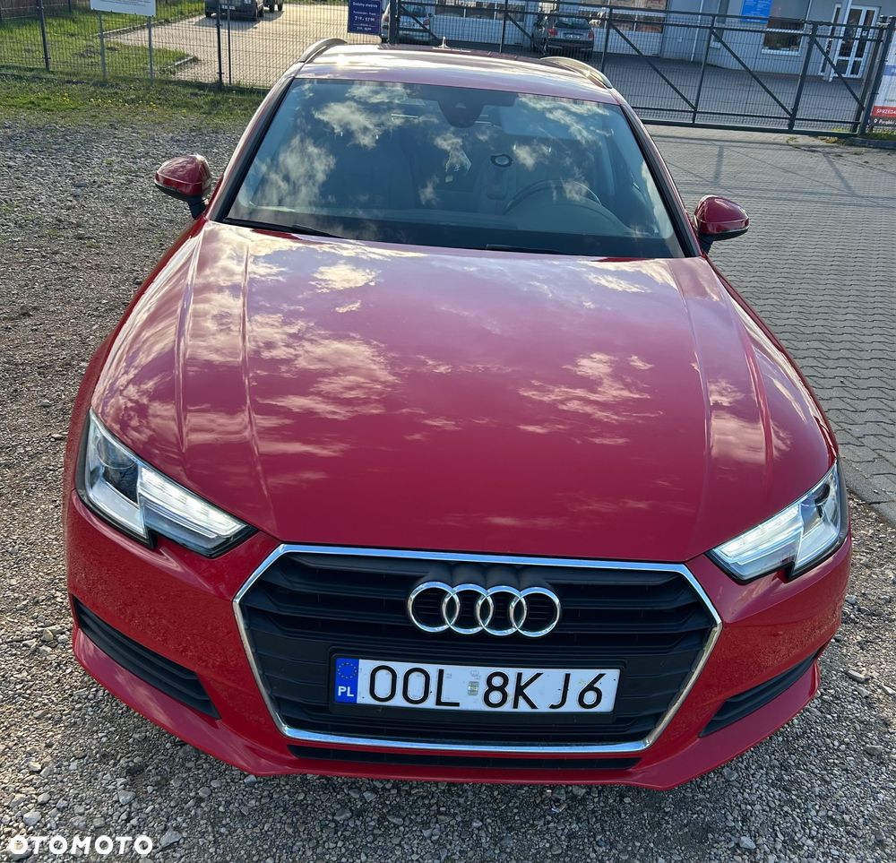 Audi A4 Avant 2.0 TDI Design S tronic - 1