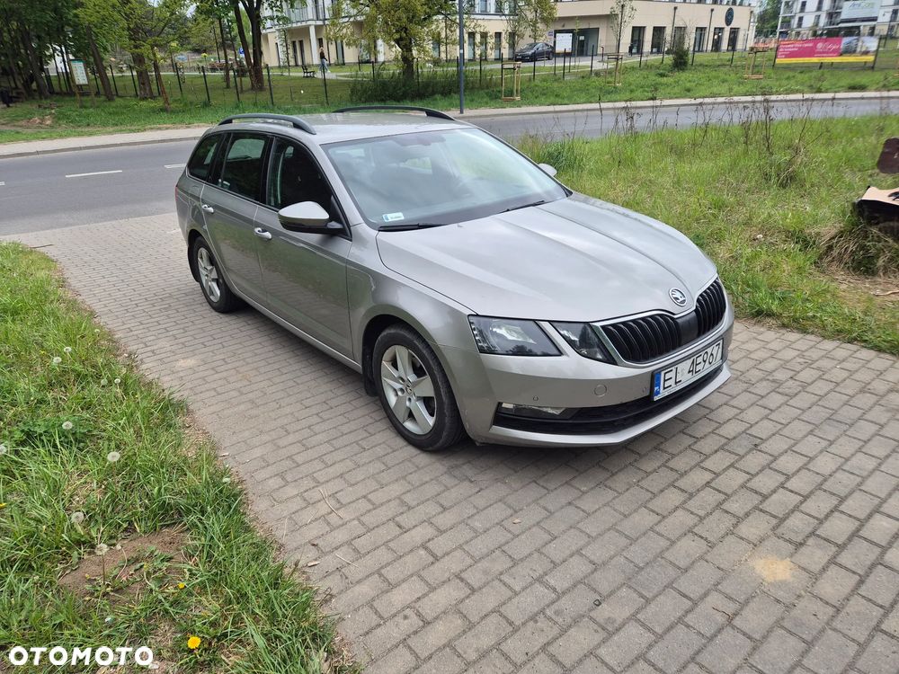Skoda Octavia 1.4 TSI Ambition - 4