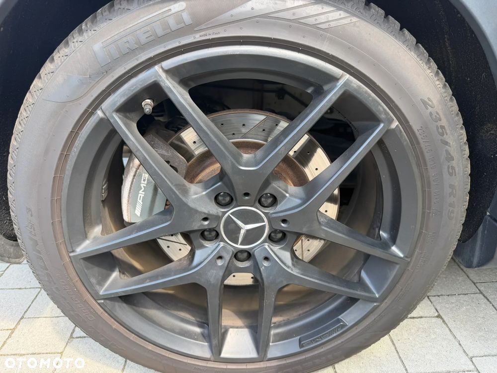 Mercedes-Benz GLA AMG 45 4-Matic - 10
