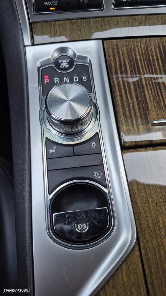 Jaguar XF Sportbrake 2.2 - 12