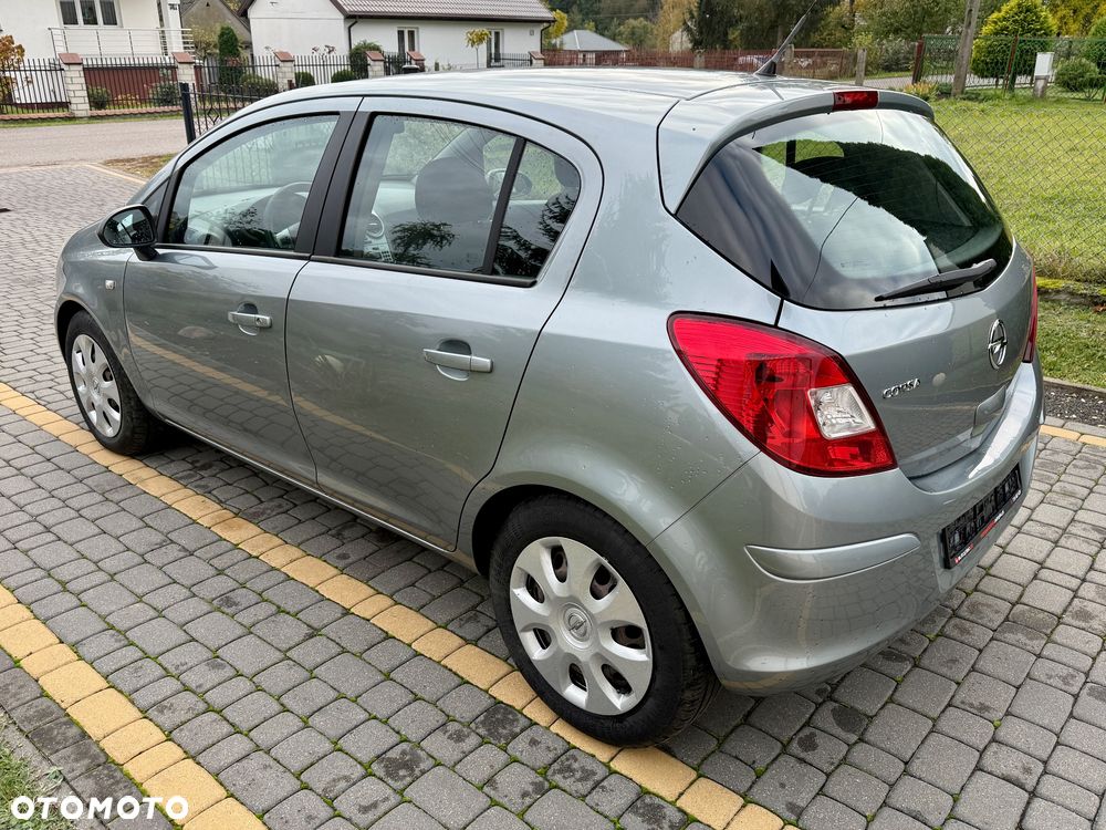 Opel Corsa 1.2 16V - 17