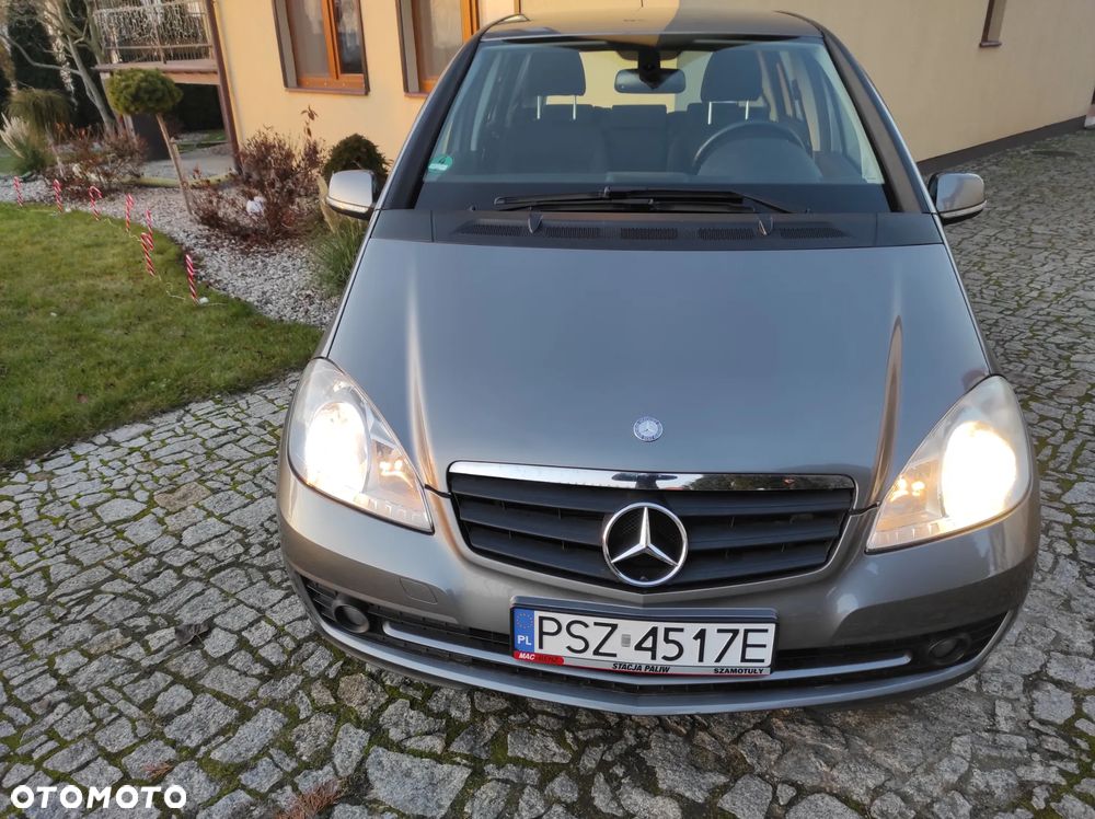 Mercedes-Benz Klasa A 160 BlueEFFICIENCY Special Edition - 18