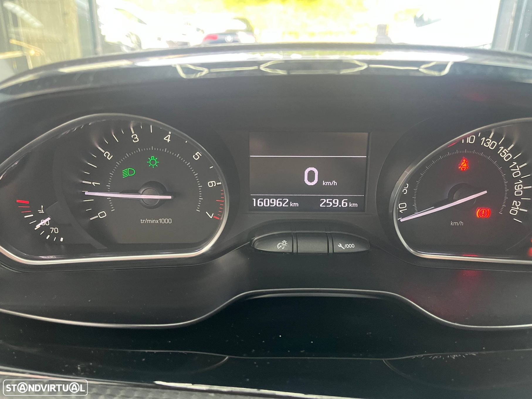 Peugeot 208 1.2 PureTech GT Line - 12