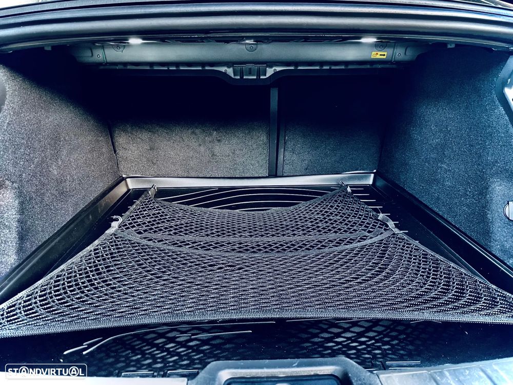 Porsche Taycan Turbo S - 17